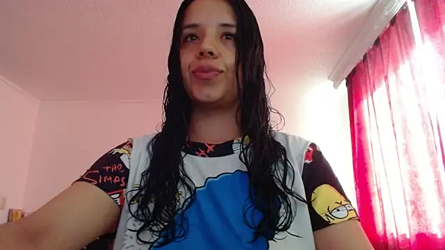Snapshot of VALERY_MEER chatting on 05/07/26, 01:14 VALERY MEER online show from 05/07/26, 01:14