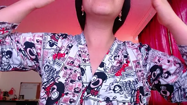 Snapshot of VALERY_MEER chatting on 04/20/26, 11:35 VALERY MEER online show from 04/20/26, 11:35