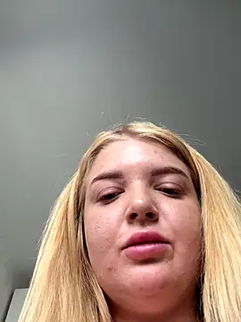 Snapshot of OdriOlsens chatting on 09/09/25, 08:35 OdriOlsens online show from 09/09/25, 08:35