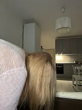 Snapshot of OdriOlsens chatting on 11/25/25, 05:41 OdriOlsens online show from 11/25/25, 05:41