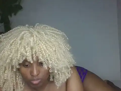 queen mendyz online show from 05/28/26, 07:53
