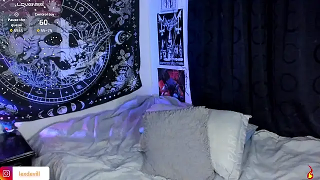 Lexxxxx  online show from 01/17/26, 12:26