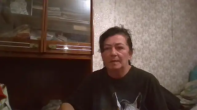 GypsiQueen2 online show from 09/26/25, 07:54