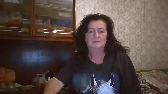 GypsiQueen2 online show from 09/16/25, 07:37