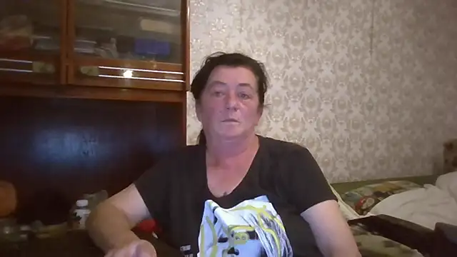 GypsiQueen2 online show from 09/20/25, 07:19