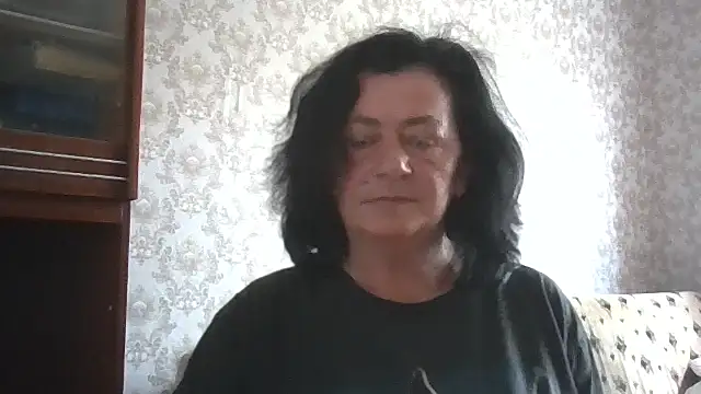 Snapshot of GypsiQueen2 chatting on 07/05/26, 08:32 GypsiQueen2 online show from 07/05/26, 08:32