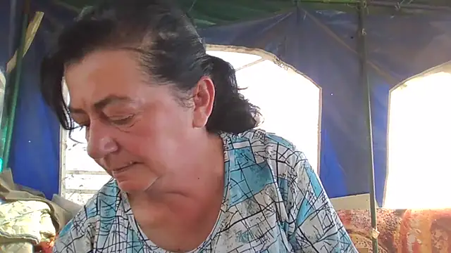 GypsiQueen2 online show from 09/20/25, 07:02