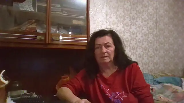 GypsiQueen2 online show from 11/17/25, 02:54