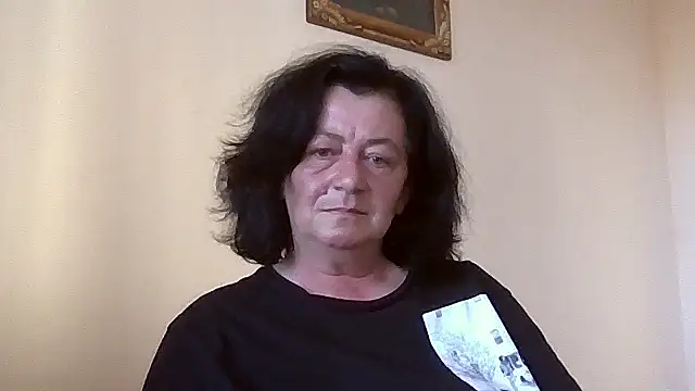 Snapshot of GypsiQueen2 chatting on 06/08/26, 04:51 GypsiQueen2 online show from 06/08/26, 04:51