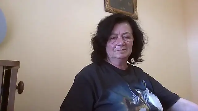 GypsiQueen2 online show from 05/12/26, 03:29