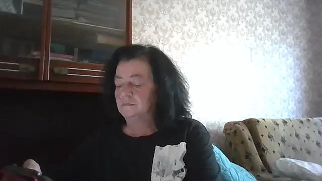 Snapshot of GypsiQueen2 chatting on 07/01/26, 05:52 GypsiQueen2 online show from 07/01/26, 05:52