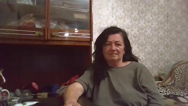 GypsiQueen2 online show from 10/23/25, 04:38