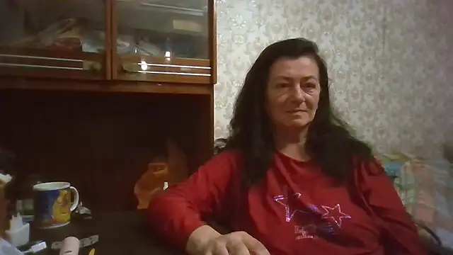 GypsiQueen2 online show from 11/18/25, 06:55