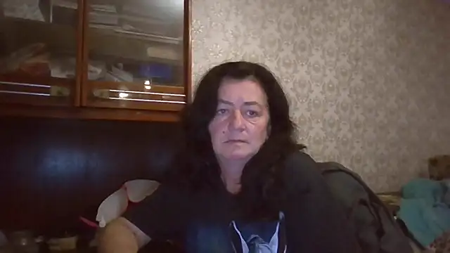 GypsiQueen2 online show from 10/10/25, 05:14