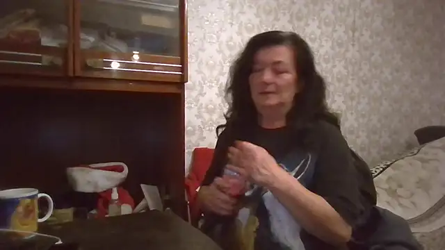 GypsiQueen2 online show from 10/02/25, 09:18