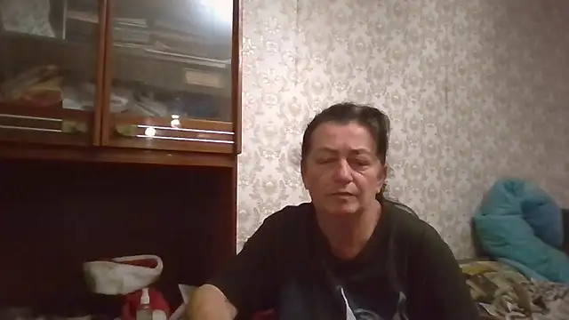 GypsiQueen2 online show from 10/01/25, 07:18