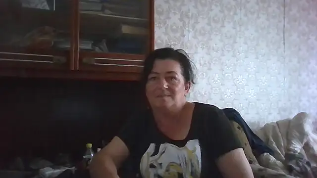 GypsiQueen2 online show from 09/10/25, 09:52