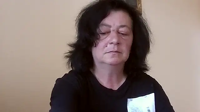 GypsiQueen2 online show from 05/17/26, 09:31