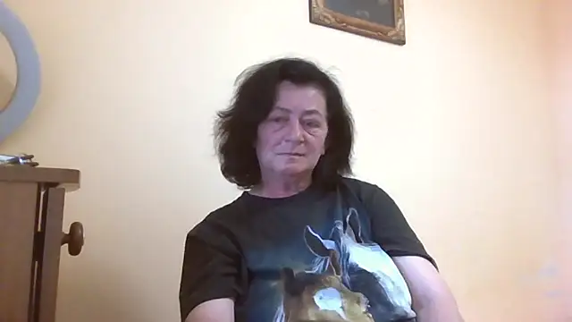 GypsiQueen2 online show from 06/01/26, 05:01