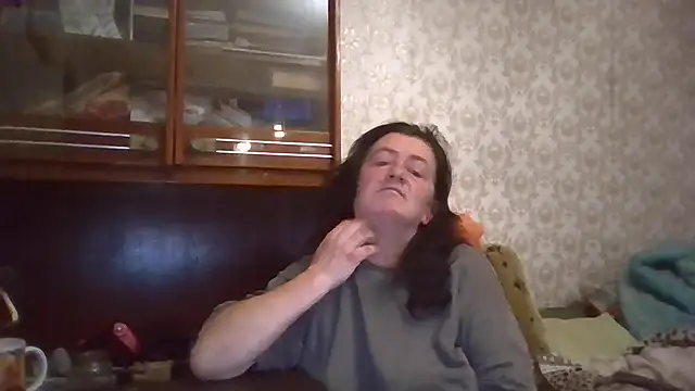 GypsiQueen2 online show from 10/22/25, 06:07