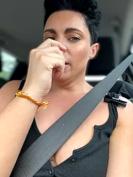 LukeLouHarvey online show from 10/17/25, 05:22