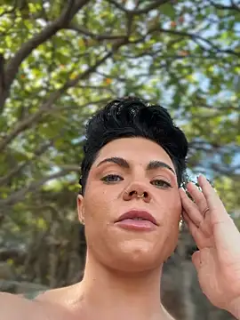 LukeLouHarvey online show from 12/01/25, 02:34