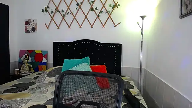 naughty girl 4u online show from 03/24/26, 08:31