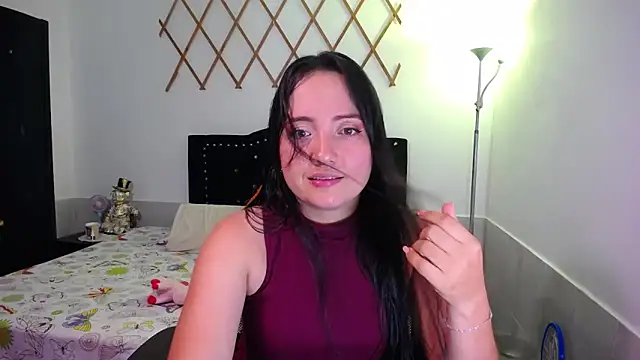 Snapshot of naughty_girl_4u chatting on 10/15/25, 08:17 naughty girl 4u online show from 10/15/25, 08:17
