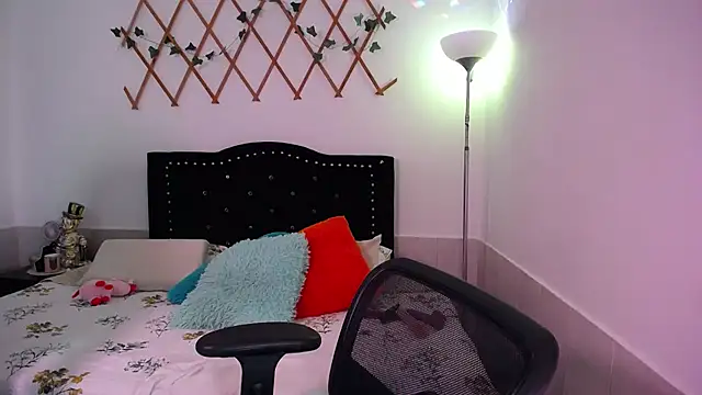 naughty girl 4u online show from 11/16/25, 05:17