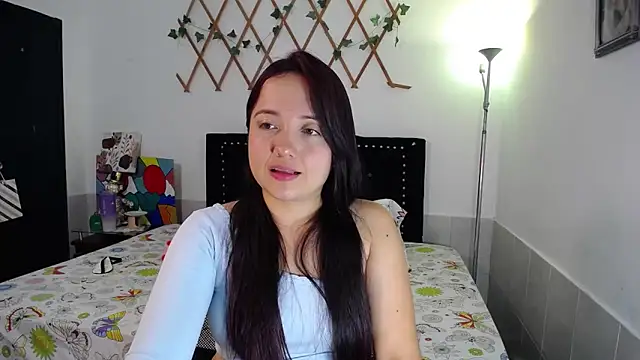 naughty girl 4u online show from 06/16/26, 08:25
