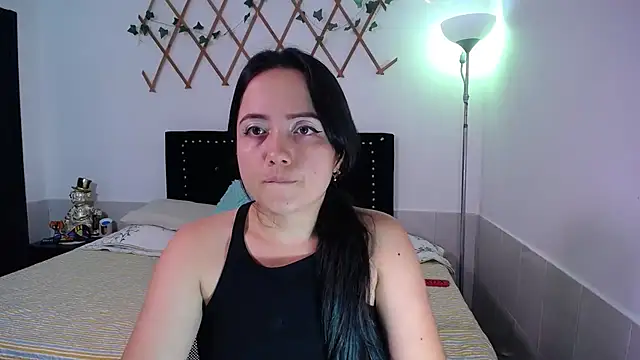 naughty girl 4u online show from 11/21/25, 08:08