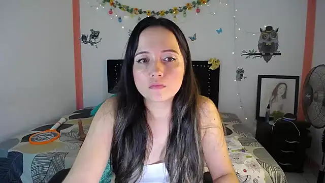 Snapshot of naughty_girl_4u chatting on 03/05/25, 07:49 naughty girl 4u online show from 03/05/25, 07:49