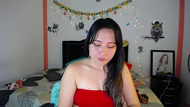 Snapshot of naughty_girl_4u chatting on 03/02/25, 05:52 naughty girl 4u online show from 03/02/25, 05:52
