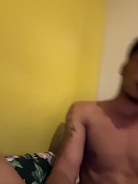 juniiorre online show from 04/10/26, 07:43