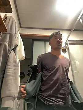 juniiorre online show from 03/25/26, 08:41