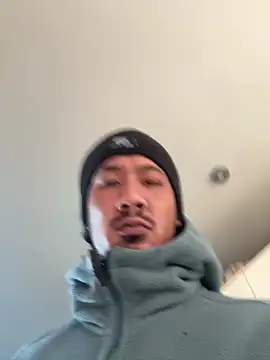 juniiorre online show from 12/18/25, 08:30