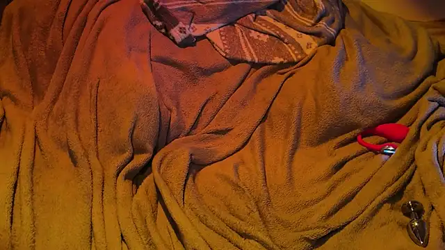 shyguy728683 online show from 04/22/26, 06:14