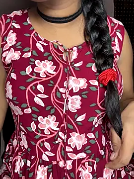 Snapshot of SCHOOL_Girl_0 chatting on 09/27/25, 04:46 SCHOOL Girl 0 online show from 09/27/25, 04:46