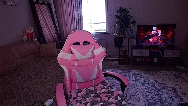   Malika   online show from 04/02/26, 02:19