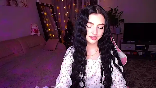   Malika   online show from 12/16/25, 04:55