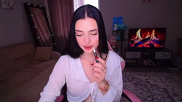   Malika   online show from 05/07/26, 07:34
