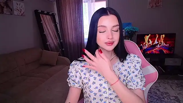   Malika   online show from 05/04/26, 10:51