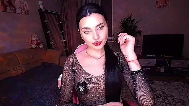   Malika   online show from 02/06/26, 03:52