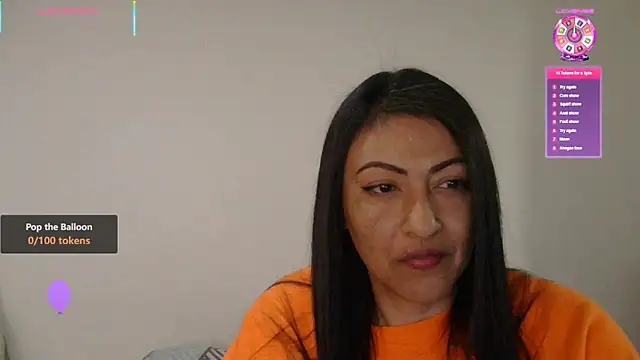 Snapshot of ErikaRika chatting on 01/21/25, 05:49 ErikaRika online show from 01/21/25, 05:49