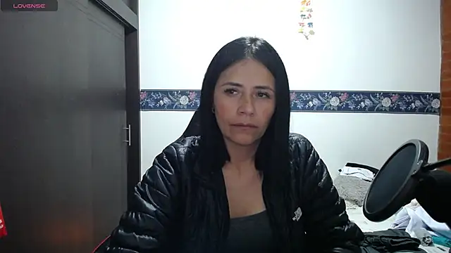 sharoon cheerry online show from 09/19/25, 02:04