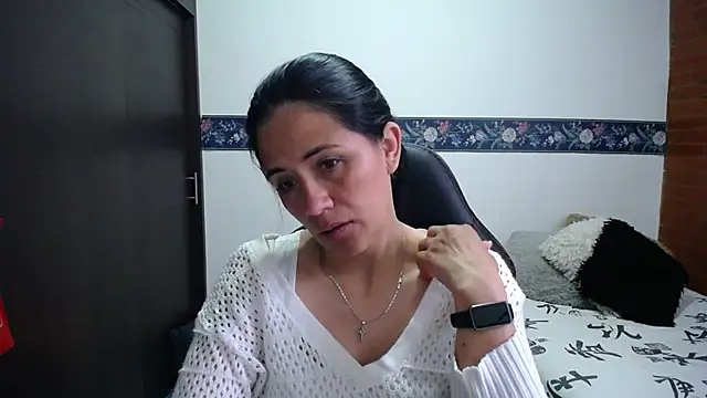 sharoon cheerry online show from 11/06/25, 12:31