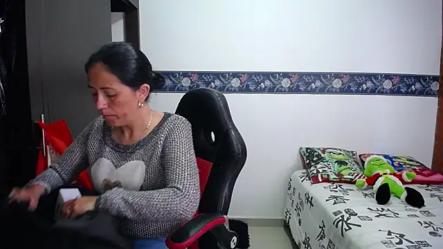 sharoon cheerry online show from 12/02/25, 12:29