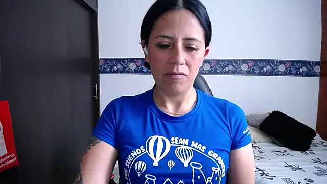 sharoon cheerry online show from 10/18/25, 03:25