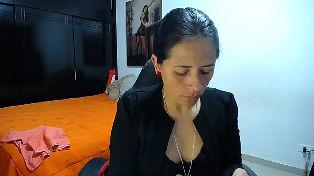 sharoon cheerry online show from 02/12/26, 01:44