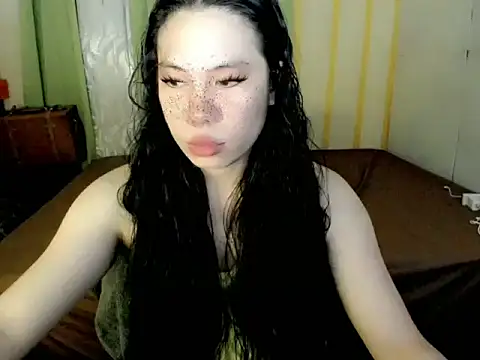 Snapshot of Chubbylicious_89 chatting on 11/25/25, 04:35 Chubbylicious 89 online show from 11/25/25, 04:35